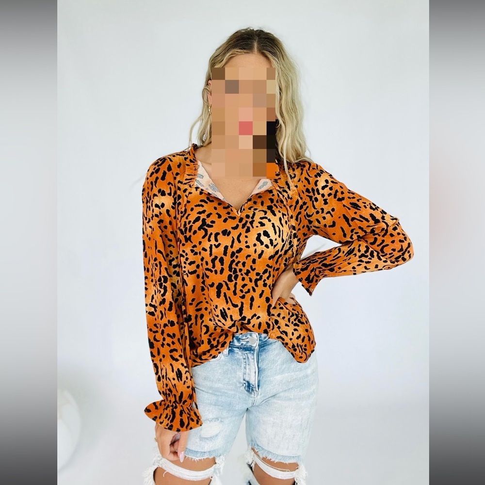 Chic Leopard Print Women's Blouse